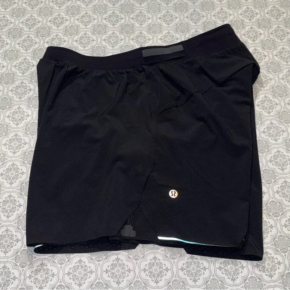 Lululemon Men’s Outpacer Short Size M
